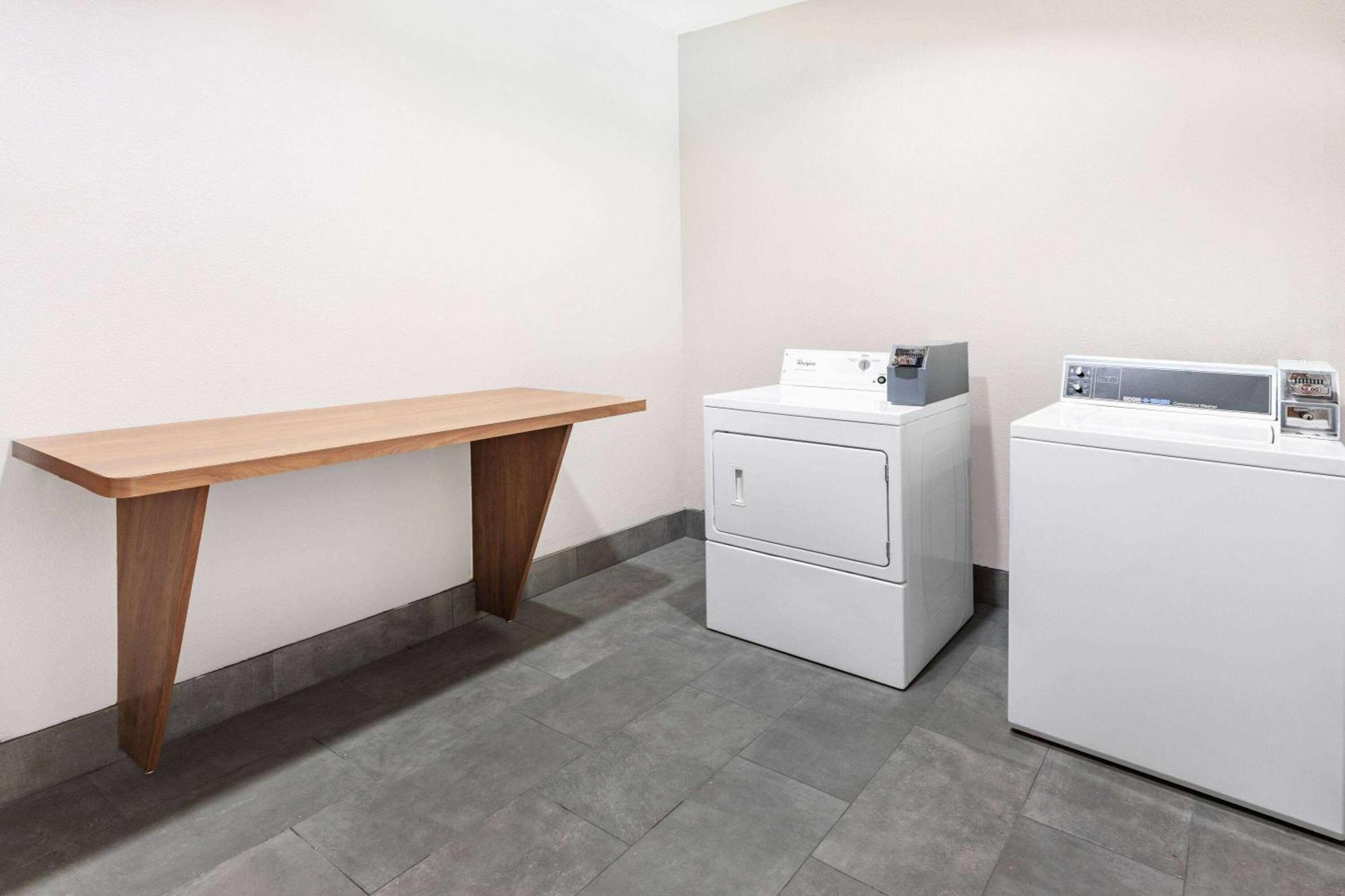 Wingate By Wyndham Houston Bush Intercontinental Airport Hotell Aldine Exteriör bild